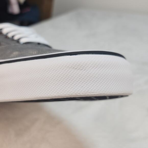 Vans Shoes Mens 12 Gray White Era Low Tops Fabric Canvas Skater Grunge Preppy - Picture 12 of 14